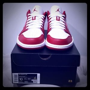 Jordan 1 low gym red size 10